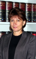 Portrait of Larissa Jerdetski, a Chartered Accountant and Registered Tax Agent with extensive experience and qualifications.